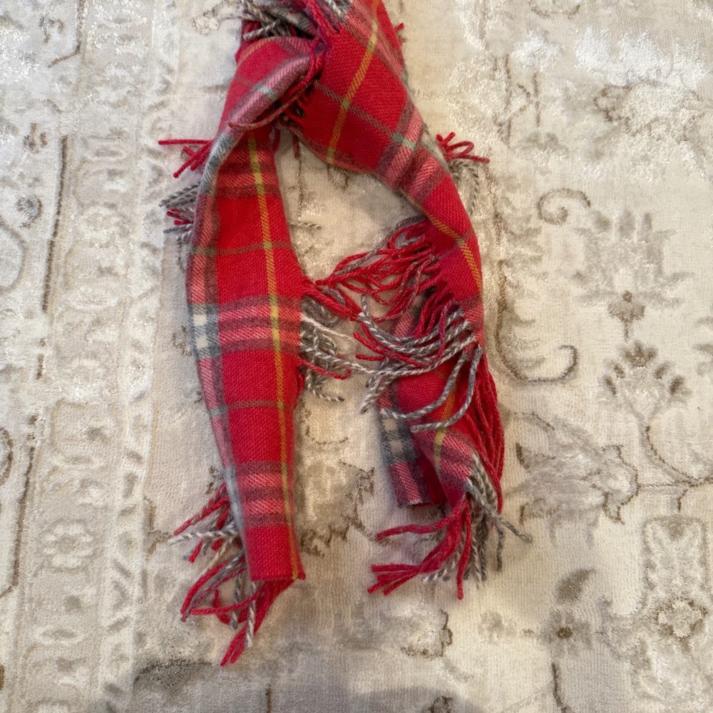 Burberry Happy Scarf